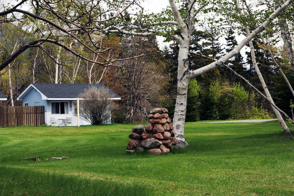 Mountain View Motel & Cottages Pleasant Bay Exterior photo