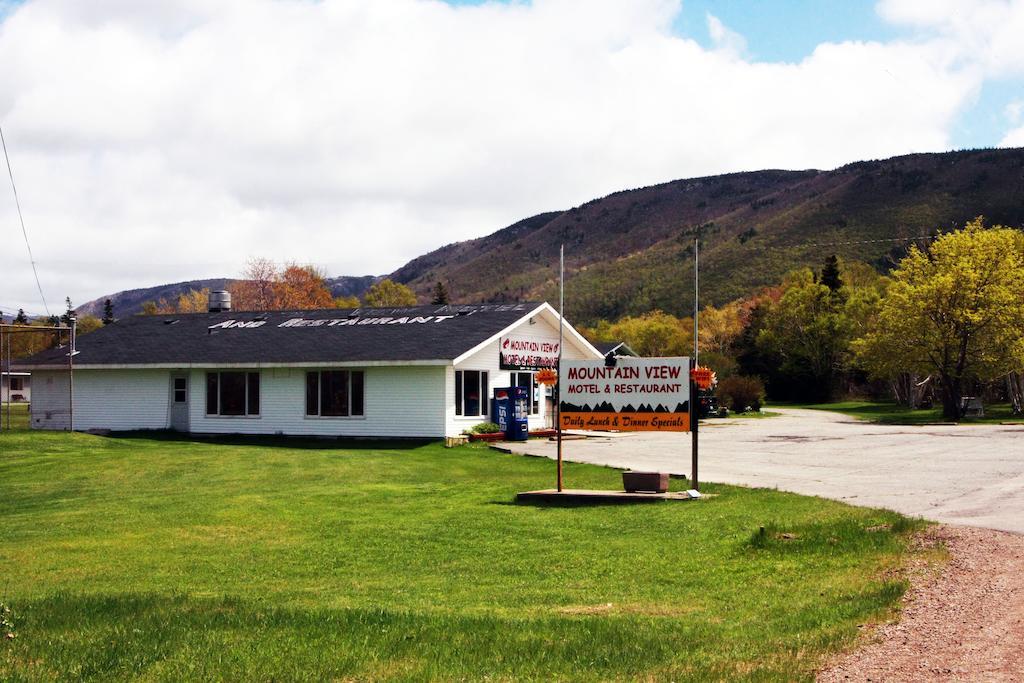 Mountain View Motel & Cottages Pleasant Bay Exterior photo