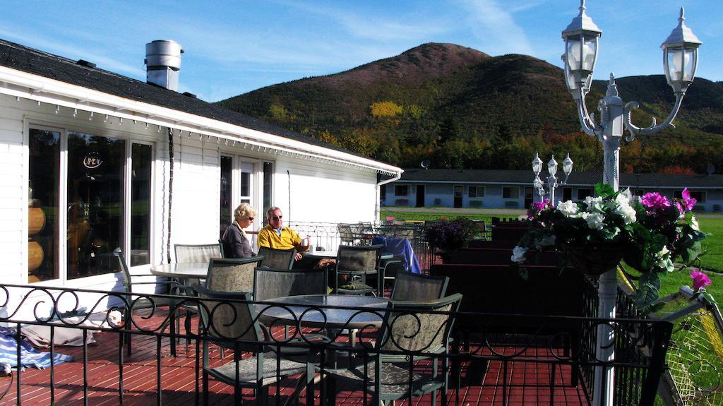 Mountain View Motel & Cottages Pleasant Bay Exterior photo