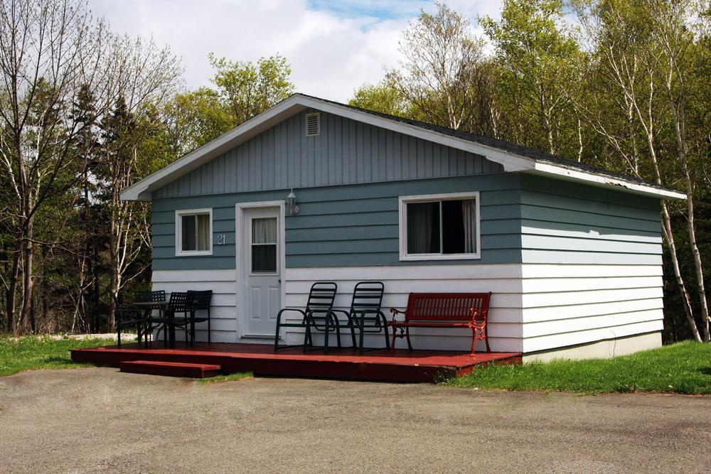 Mountain View Motel & Cottages Pleasant Bay Exterior photo